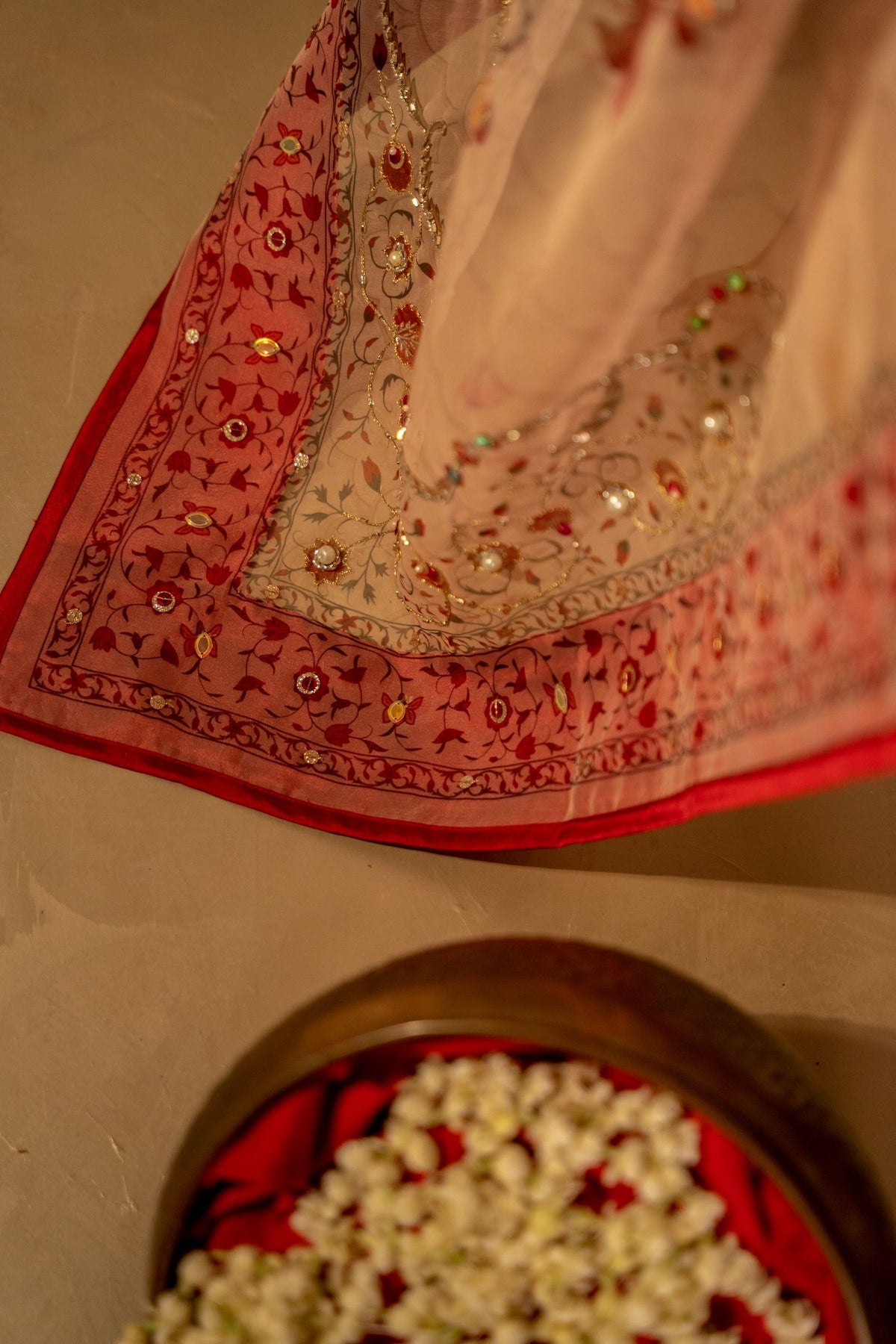Roshanay - Shawl