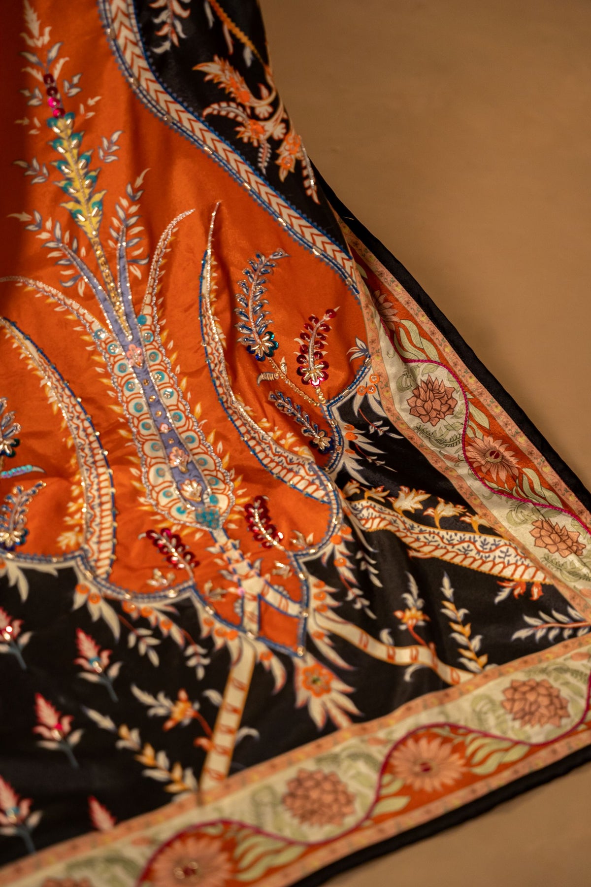 Durreh Shawl