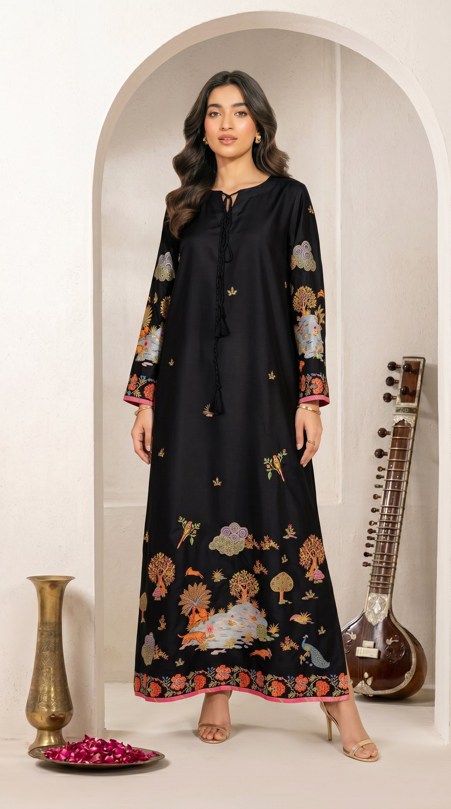 Secret Garden Kaftaan (Black)